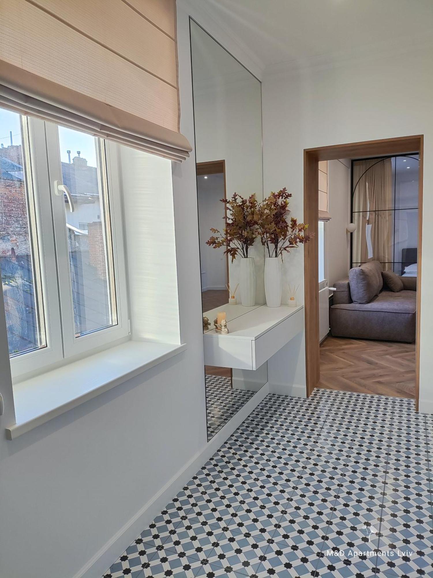 "M&D Apartmentslviv" Ultra Lux Rynok Square, 6Person Exterior foto